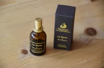 profumo-ambiente-rose-di-villa-welsperg.jpg